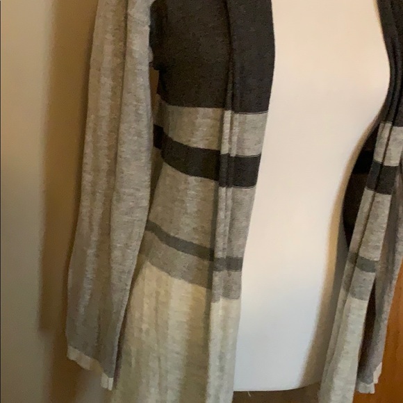 GAP cardigan - Picture 2 of 4